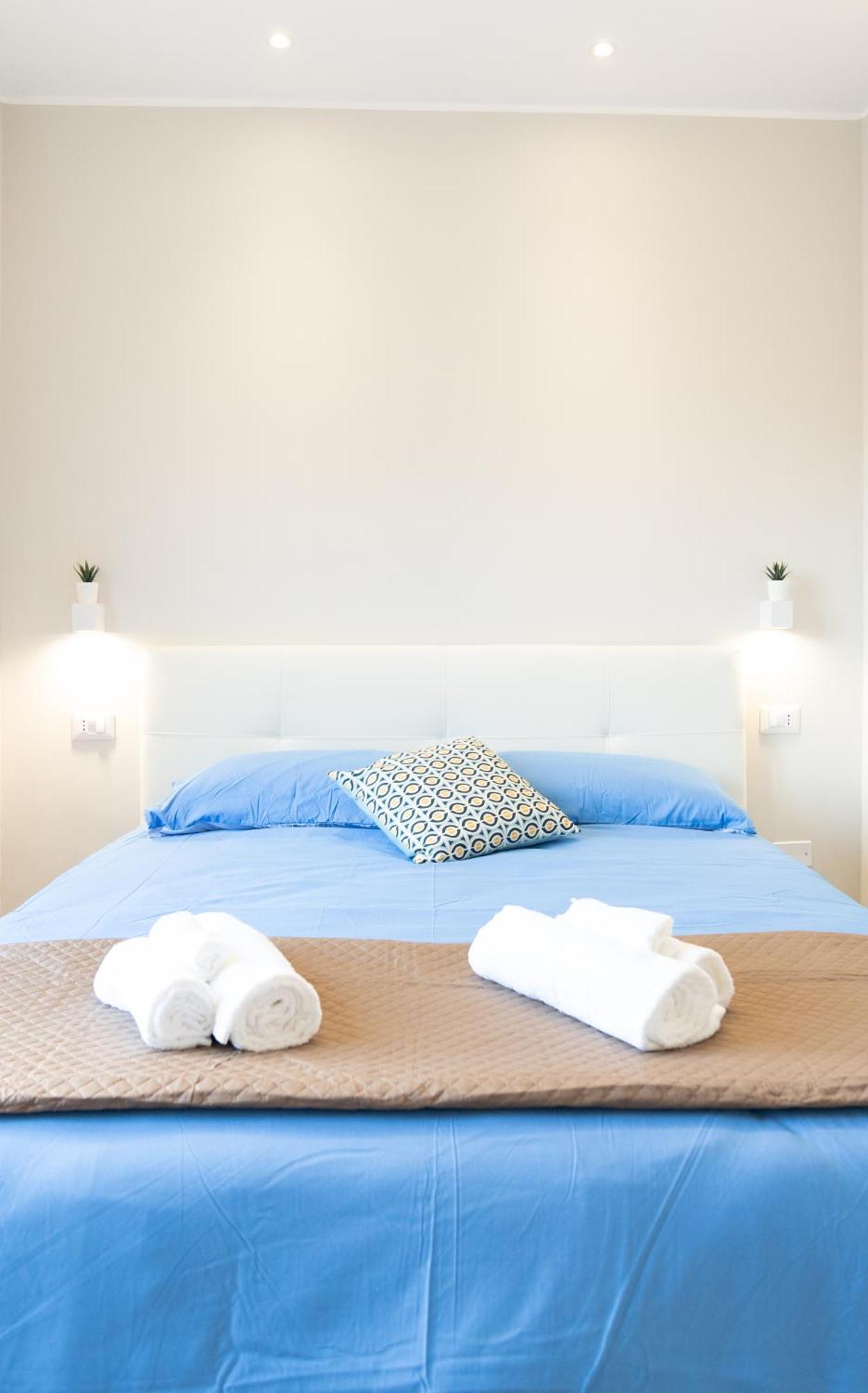 Casa Luna Nel Cuore Di Cagliari A 10 Minuti In Macchina Dalle Spiagge Piu Belle ภายนอก รูปภาพ