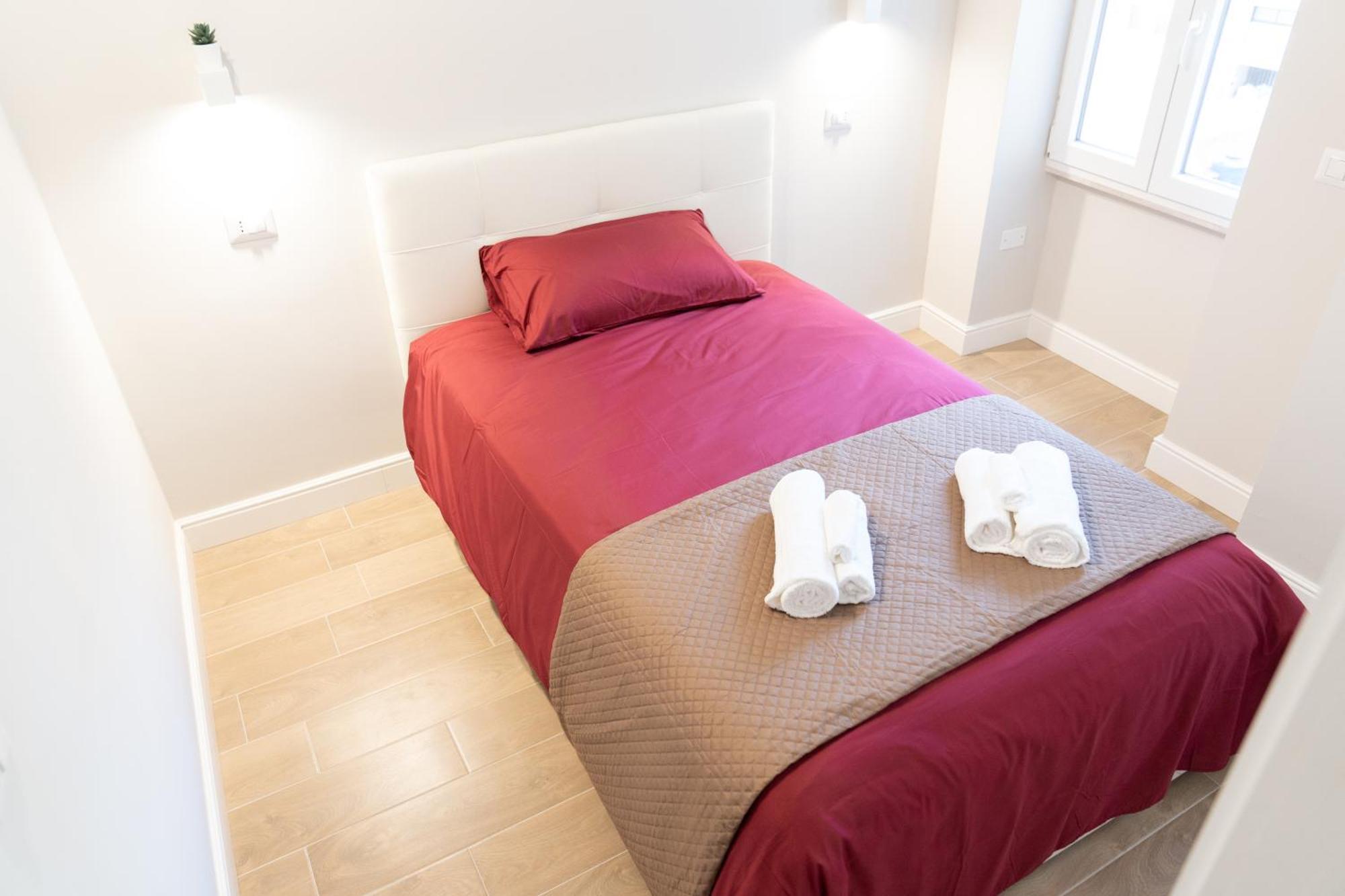 Casa Luna Nel Cuore Di Cagliari A 10 Minuti In Macchina Dalle Spiagge Piu Belle ภายนอก รูปภาพ